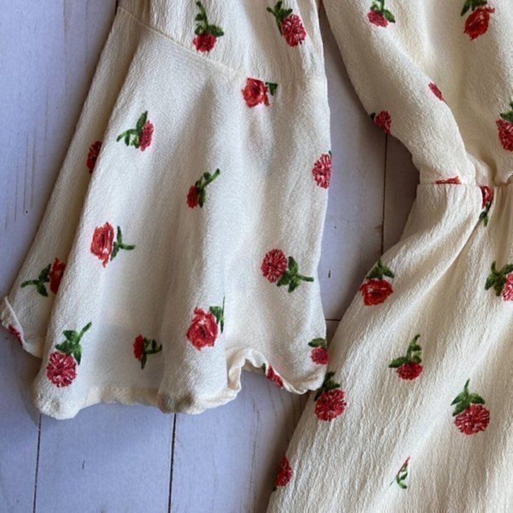 Molly Green Rose Print Floral Ruffle Cream 3/4 Sleeve Romper Sz L - Picture 5 of 9